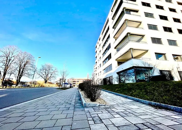 Central Lyss Apartment * Lyss